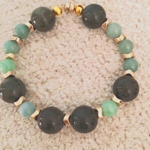 Burma Jadeite Bracelet. Genuine. Green. New. 7 1/2". Gold spacers & GF magnet